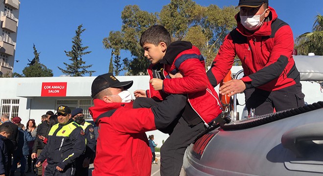 Otizmli çocuklara hediye