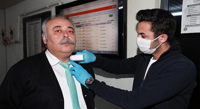 Otobüs şoförlerine sefer öncesi ateş ölçümü