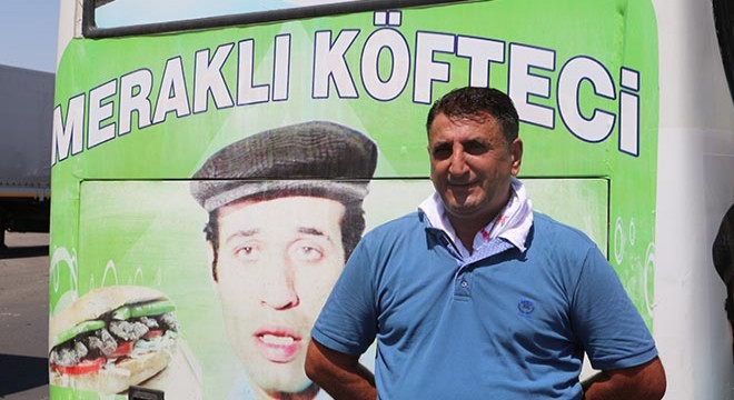 Otobüsünü 'Meraklı köfteci' dükkanına çevirdi
