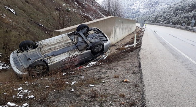 Otomobil devrildi: 2 yaşındaki Zeynep öldü, 3 yaralı