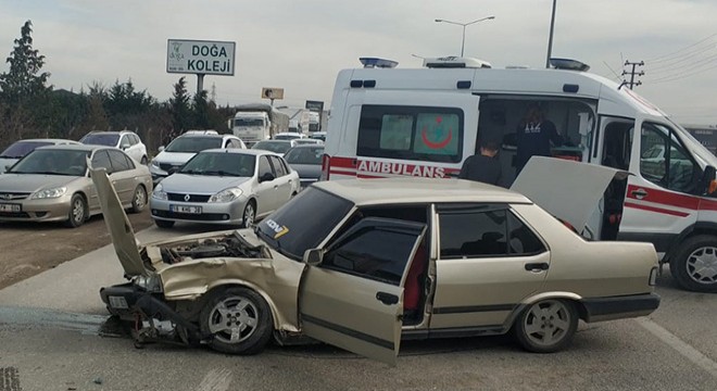 Otomobil hurdaya döndü: 1 yaralı
