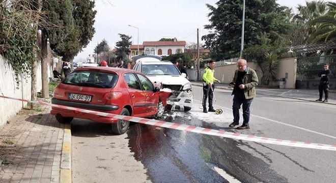 Otomobil ile cip çarpıştı: 3 yaralı