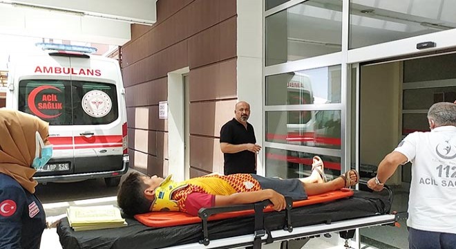 Otomobil şarampole devrildi: 5 yaralı