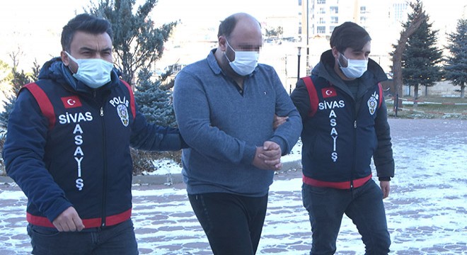 Otomobil satın almak isteyen genci, koronavirüs bahanesiyle dolandırdı