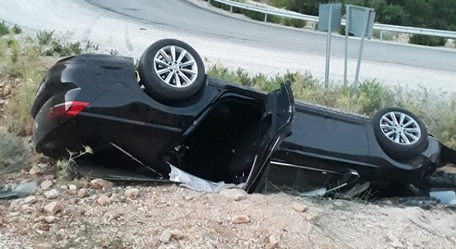 Otomobil takla attı: 2 yaralı