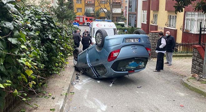 Otomobil takla attı; kadın sürücü yaralandı