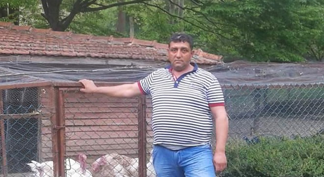 Otomobil ile çöp kamyonu arasında sıkışan işçi öldü