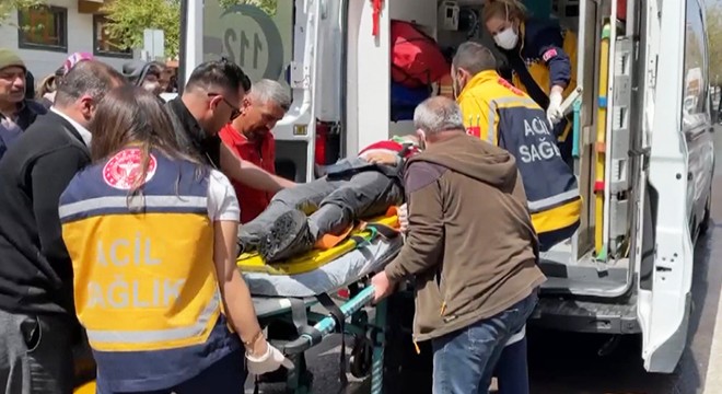 Otomobilin çarptığı 12 yaşındaki Buğra ağır yaralı