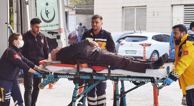 Otomobilin çarptığı bisikletli yaralandı