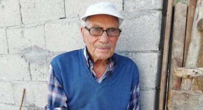 Otomobilin çarptığı yaşlı adam öldü