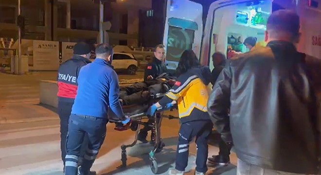 Otomobille çarpışan motosikletli yaralandı