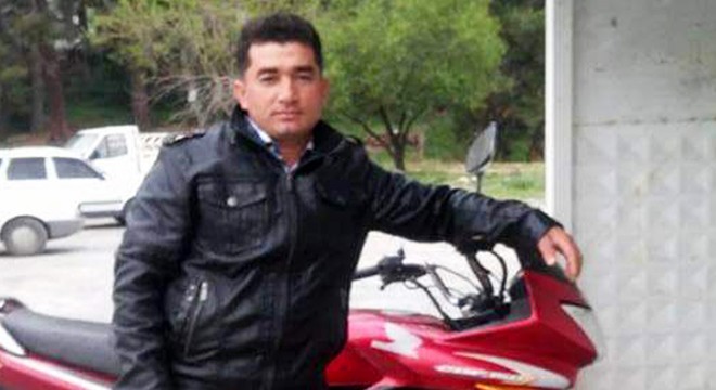 Otomobille çarpışan motosikletteki genç, yaşamını yitirdi