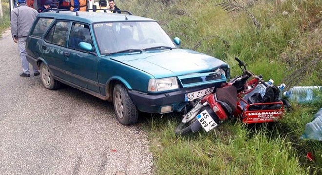 Otomobille çarpışan motosikletin sürücüsü yaralandı