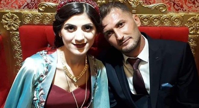 Otomobiller çarpıştı: 1 ölü, 1 yaralı