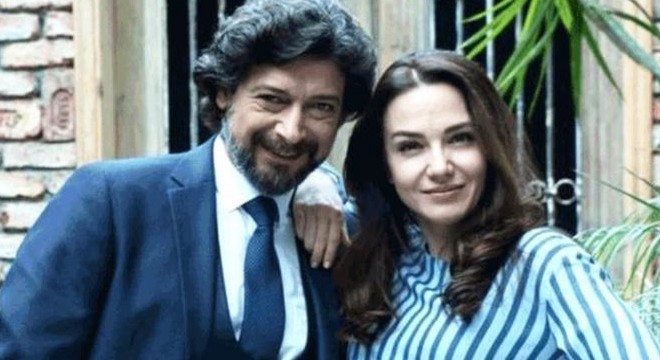 Oyuncu çiftin aracına saldırı