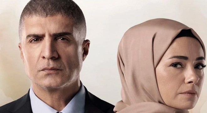 Özcan Deniz'den Kızıl Goncalar isyanı