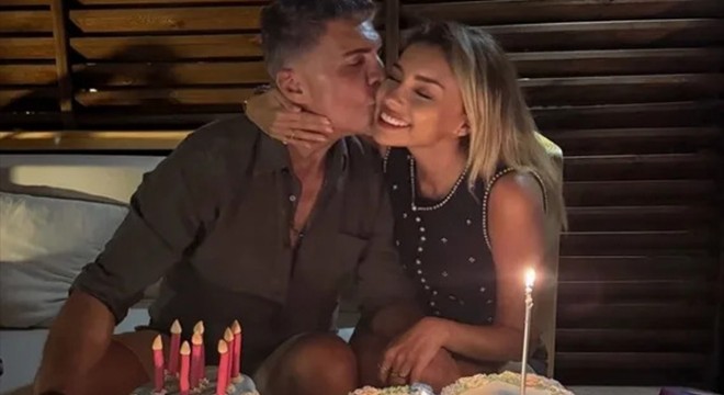 Özcan Deniz'den eşine romantik kutlama