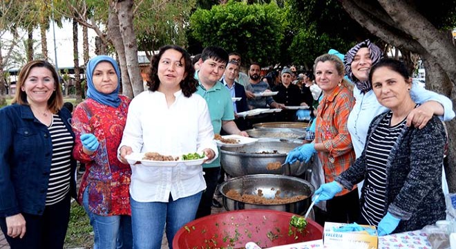 Özel bireyler iftarda buluştu