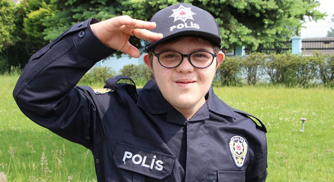Özel öğrenciler, bir günlüğüne polis oldu