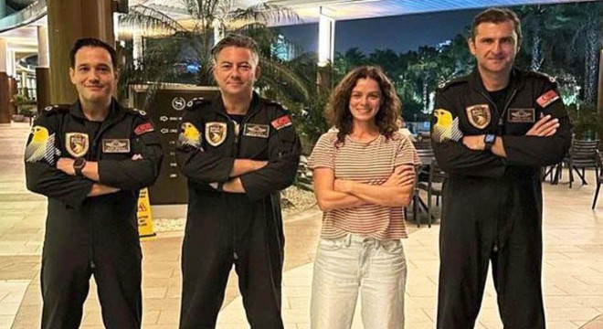 Özge Özpirinçci den  SOLOTÜRK  paylaşımı