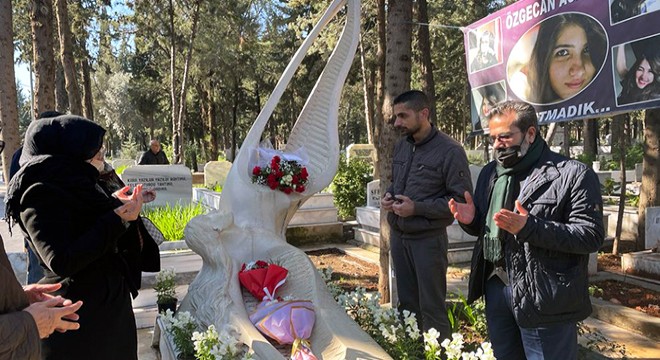 Özgecan'ın annesi: Acımız ilk günkü gibi