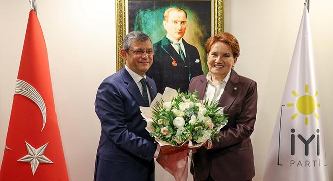 Özgür Özel, Akşener ile bir araya geldi