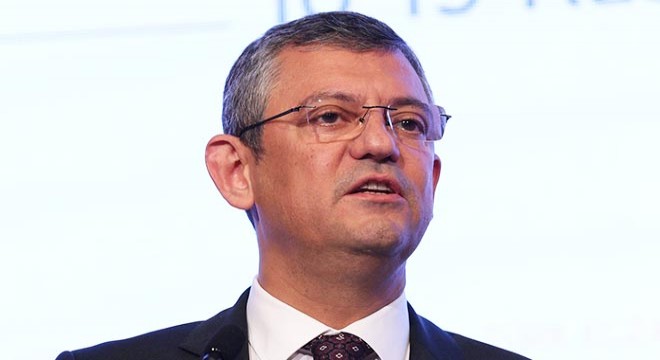 Özgür Özel: Anayasa yürüyüşüne çelme takan Türkiye ye çelme takar