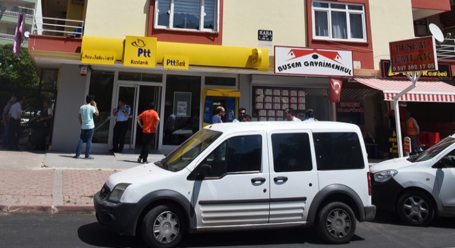 PTT Şubesinin kapısını açık unuttular