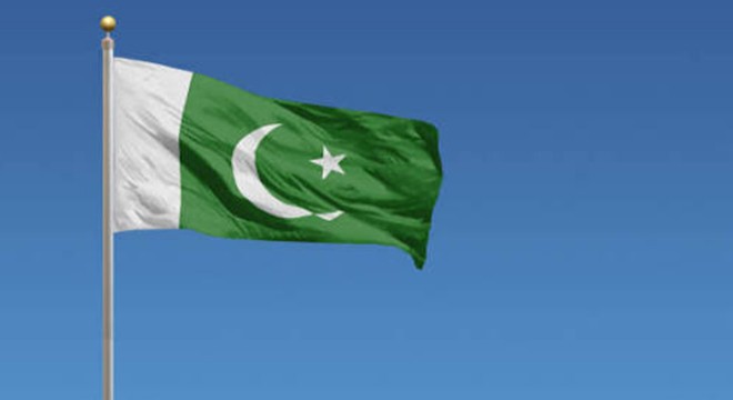 Pakistan'da bina çöktü: 11 ölü, 6 yaralı