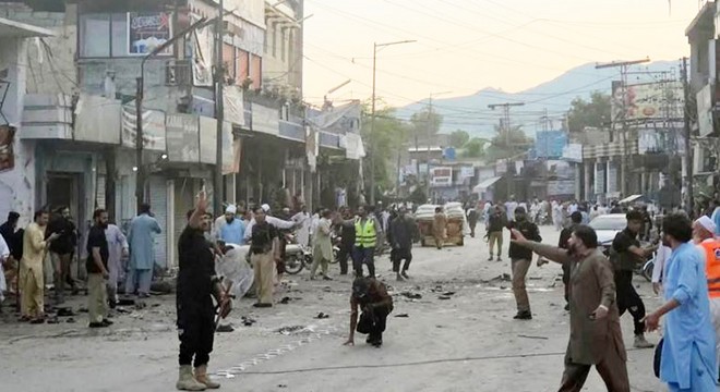 Pakistan'da patlama: 14 ölü