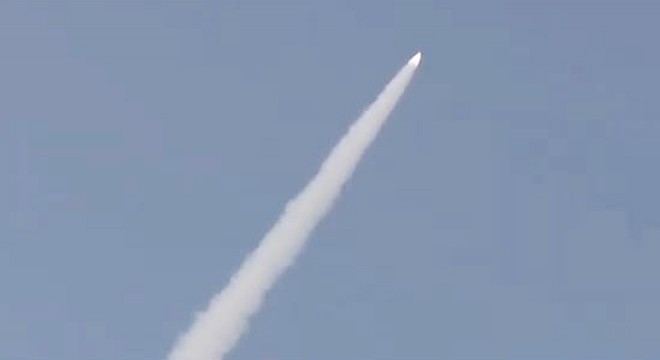 Pakistan, Fatah-2 roketatar sistemini test etti