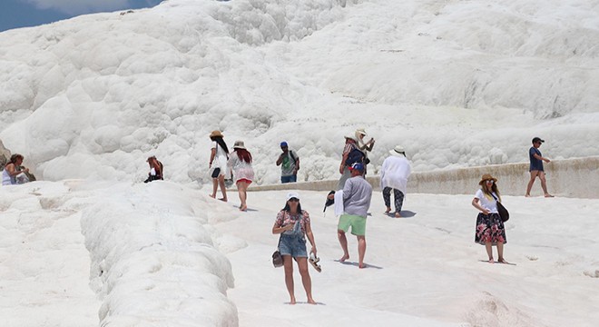 Pamukkale, yarıyılda yüzde 100 dolacak