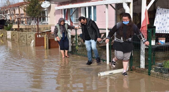 Pancarköy Deresi taştı, Alpullu sular altında kaldı