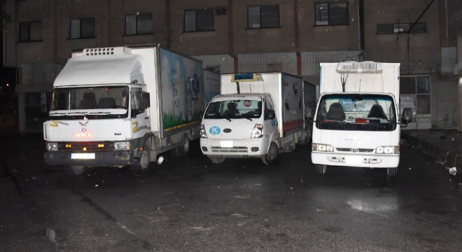 Park halindeki 9 kamyonetin aküsü çalındı