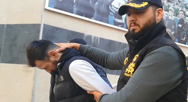 Park halindeki otomobili çalan şüpheli yakalandı