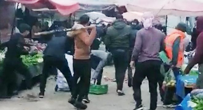 Pazar yerinde sopalı kavga: 4 gözaltı