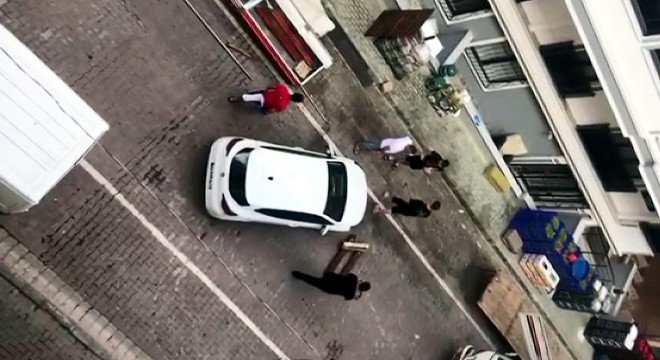 Pazarcılardan araç çekme operasyonu