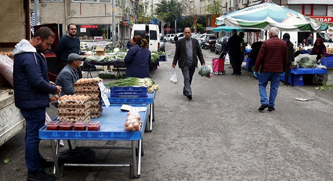 Pazarlarda giyim tezgahları açılmadı