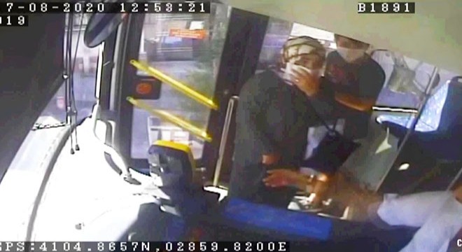 Peçeteyi maske yapmak istedi, şoför kabul etmedi