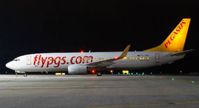 Pegasus Antalya'ya mecburi iniş yaptı