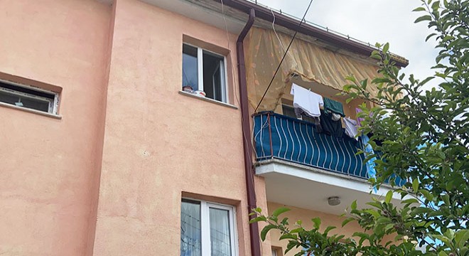 Pencereden düşen 3 yaşındaki Gürsel ağır yaralandı