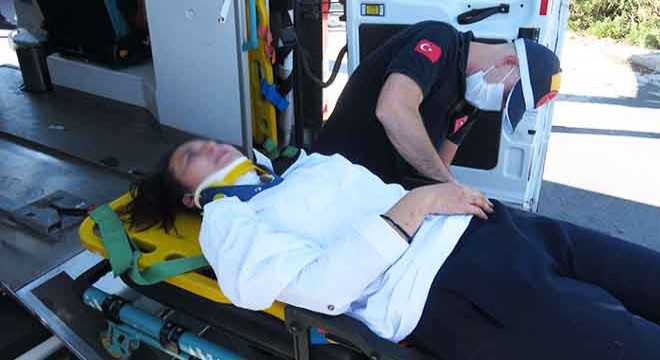 Pendik Sahil Yolu'nda kaza: 1'i ağır 4 yaralı