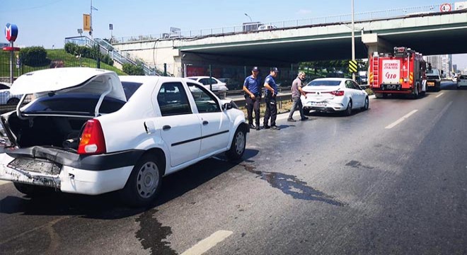 Pendik te zincirleme trafik kazası