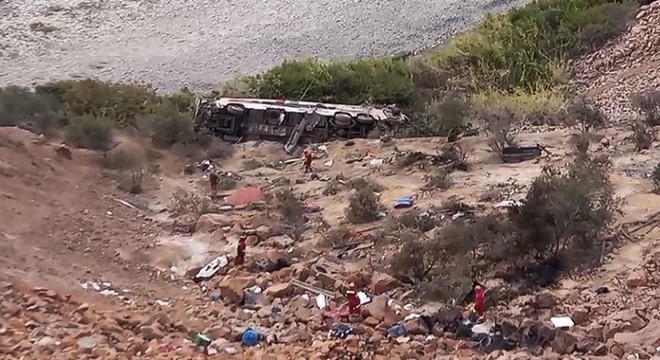 Peru’da otobüs kazası: 37 ölü