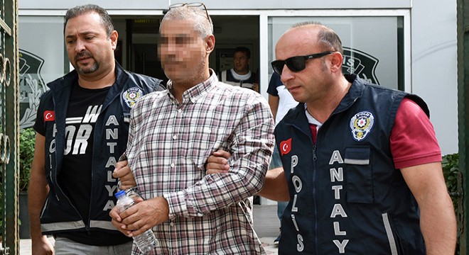 Pırlanta taş çalan Ürdünlüler, yakalandı