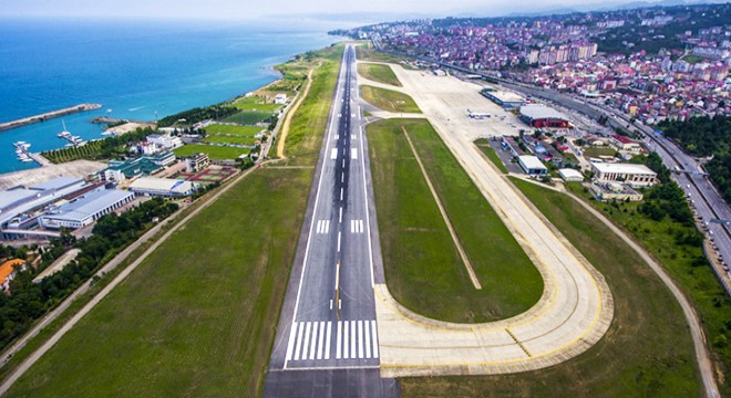 Pisti onarıma alınan Trabzon Havalimanı uçuşa kapatıldı