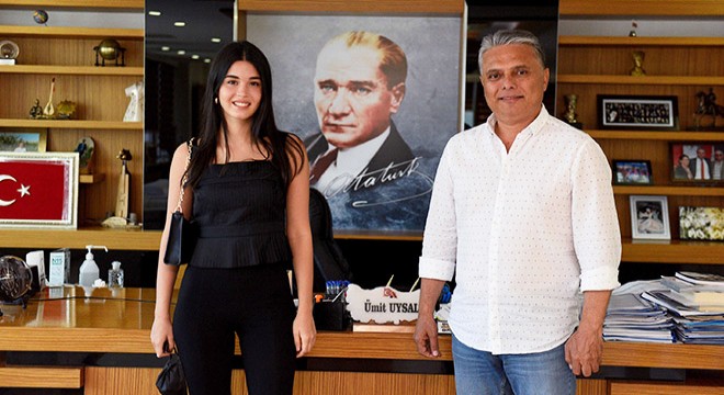 Piyanonun sihirli elleri Muratpaşa'da
