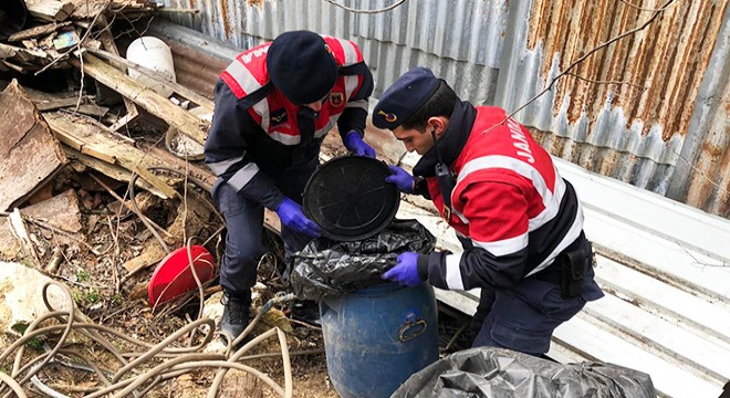 Plastik varilden 4 kilo esrar ile av tüfeği çıktı