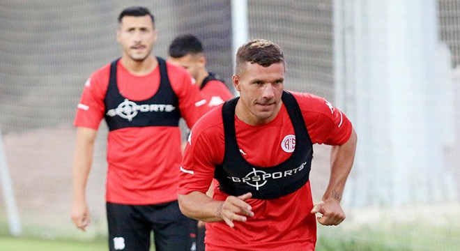 Podolski den sevindirici haber