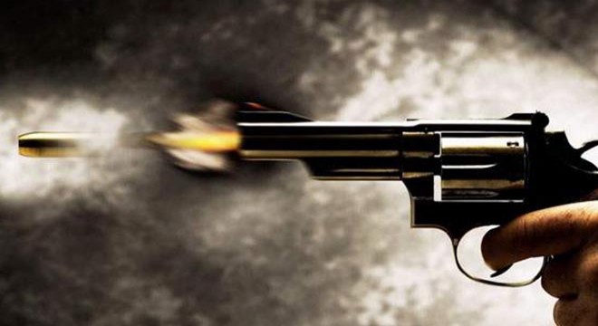 Polis aracına silahlı saldırı: 1 ağır yaralı